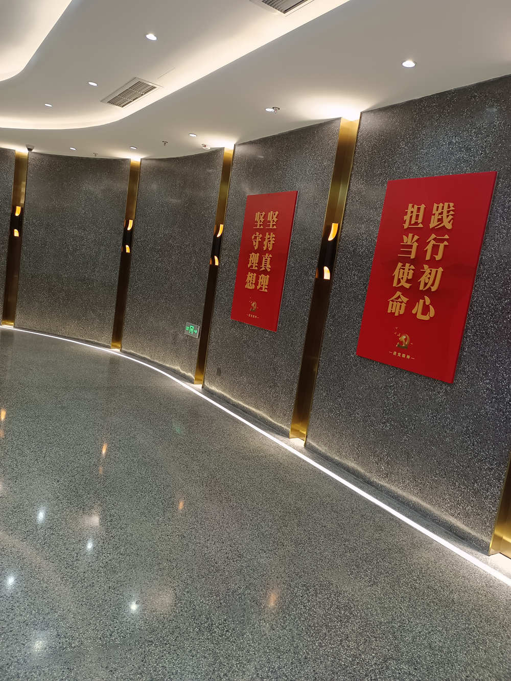 山东无机磨石香蕉视频APP成人照片